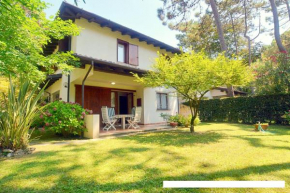 Lignano Schoene Villa mit privat Garten